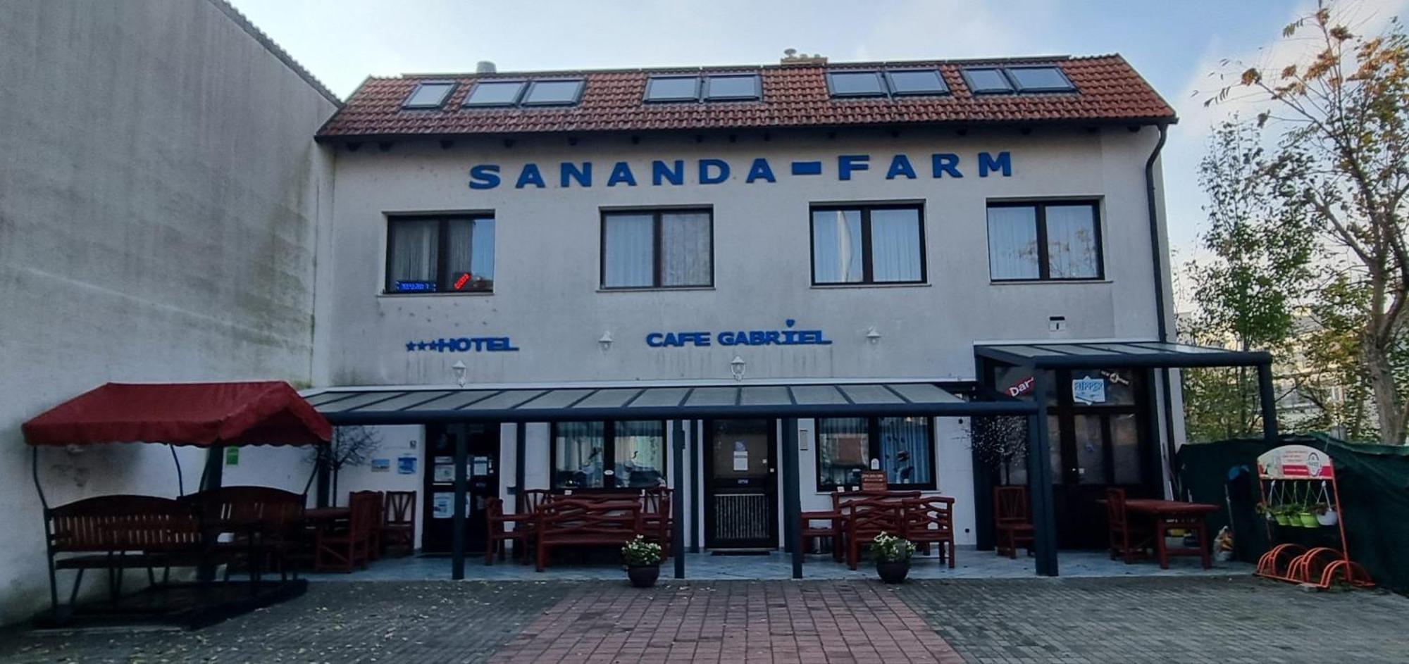 Sananda-farm 3* Vienne
